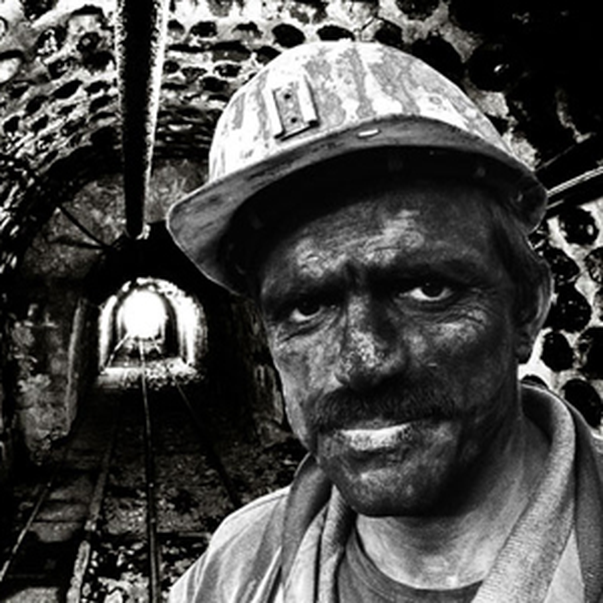İzmirli Madenciler Dernek Çatısı Altında Örgütleniyor
