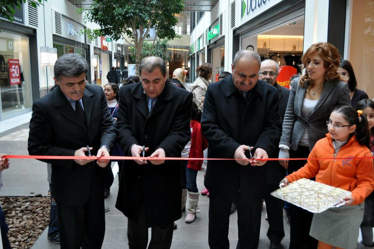 Kardelen Koleji\'nden Dönem Sonu Sergisi