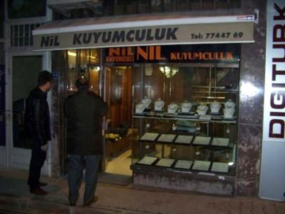 Mersin\'de Kuyumcu Soygunu