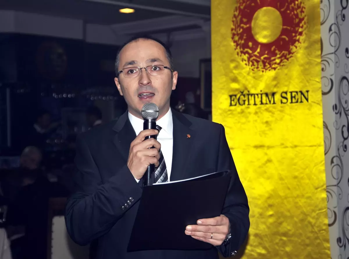 Nazilli\'de Eğitim Sen\'in 17. Yılını Kutlama Yemeği