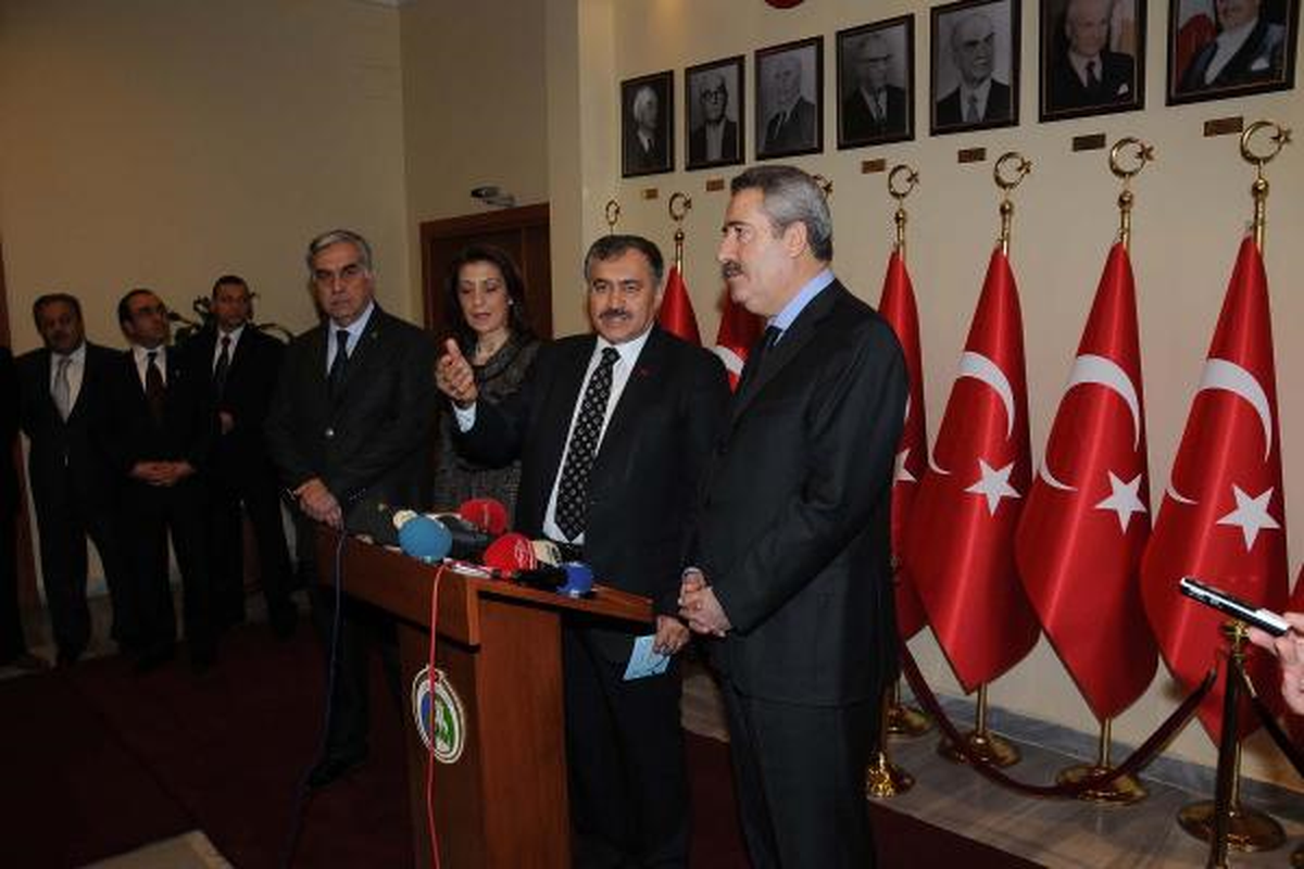 Orman ve Su İşleri Bakanı Eroğlu: 2012 Yılı İzmir İçin Hamle Yılı