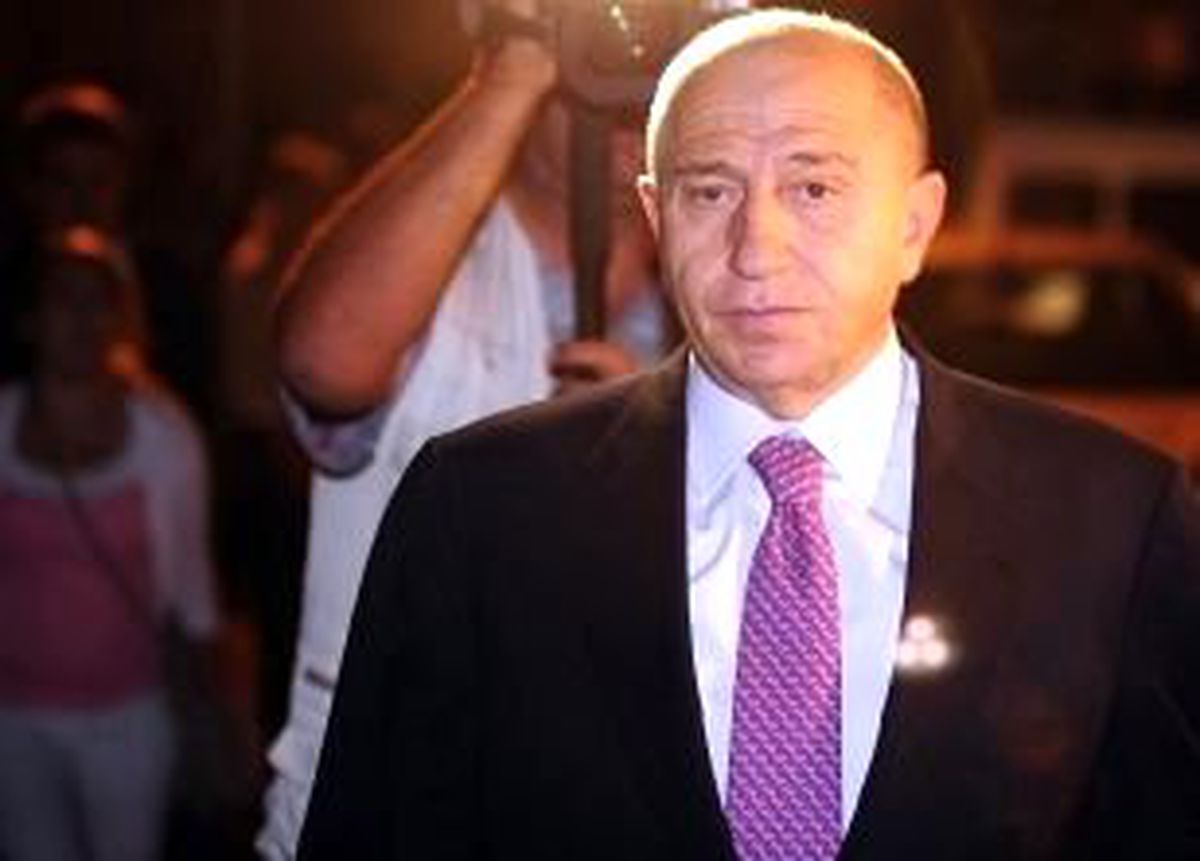 Özdemir,galatasaray'ı Eleştirdi