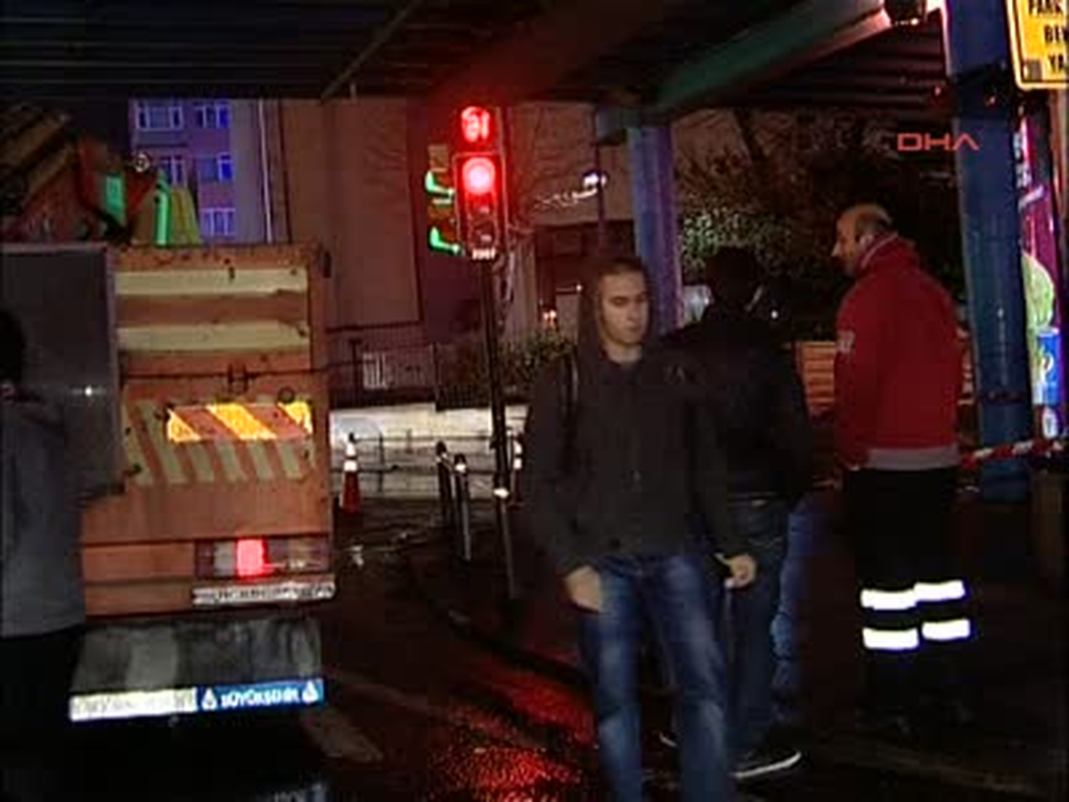 Sac Levha Kaldırıma Düştü...