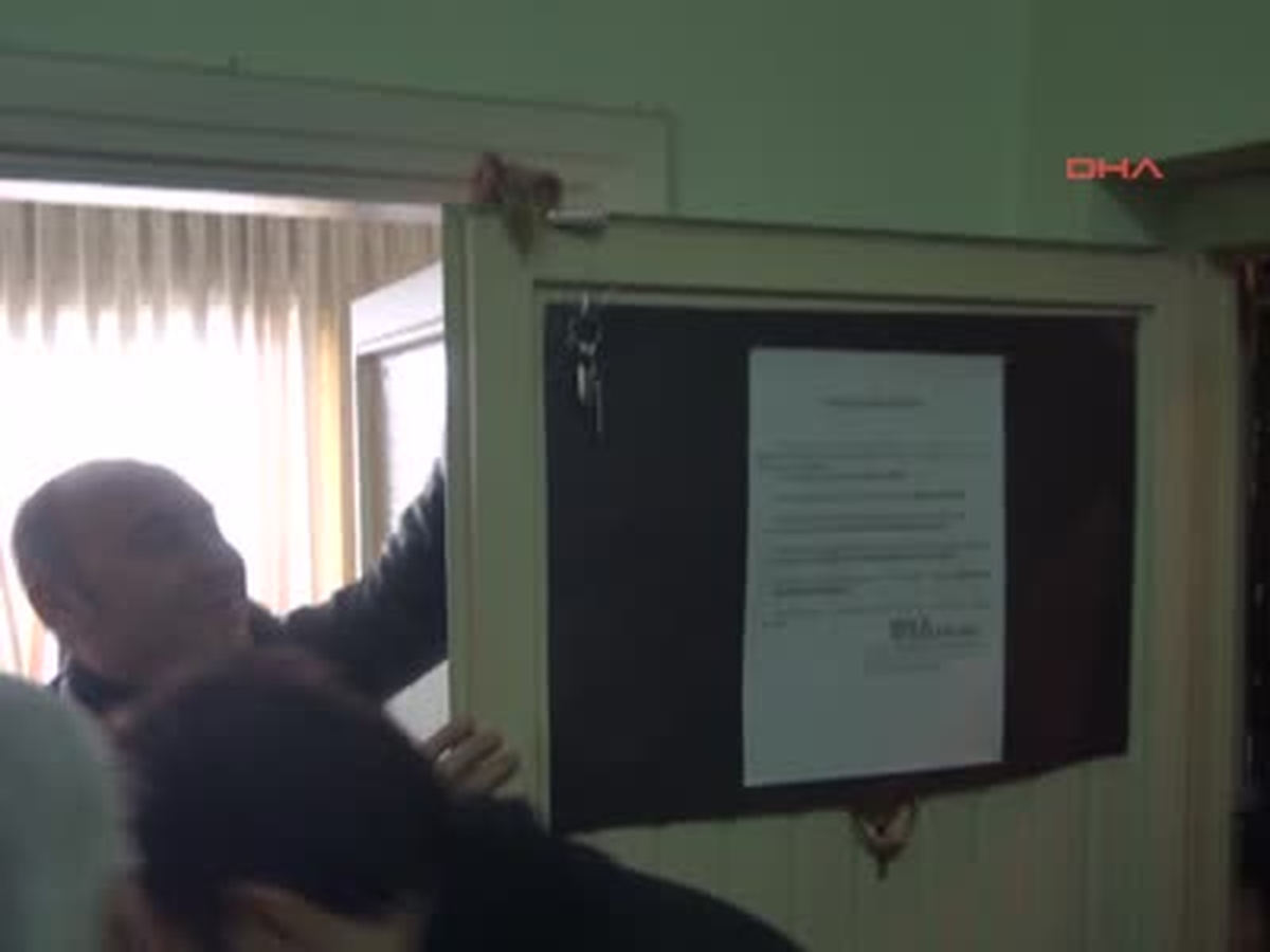 Sendikadan Polise; \'Kapımızı Kırmayın, Anahtar Üstünde\'
