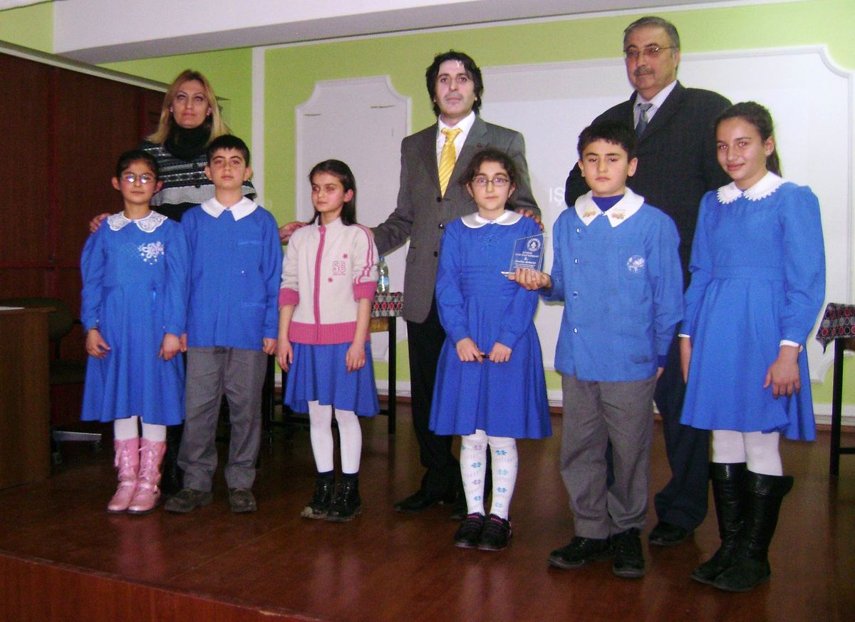 Tatile Bilgi Yarışmasında Ter Dökerek Girdiler