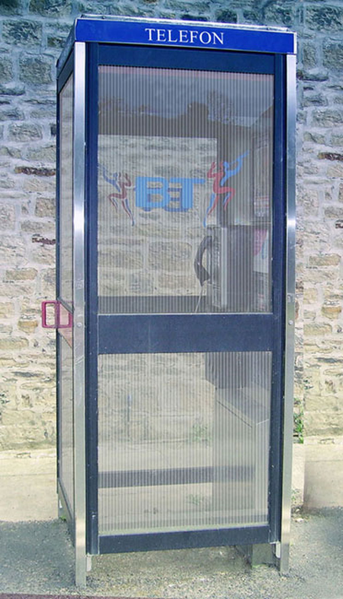 Telefon Kulübeleri Artık Daha Modern