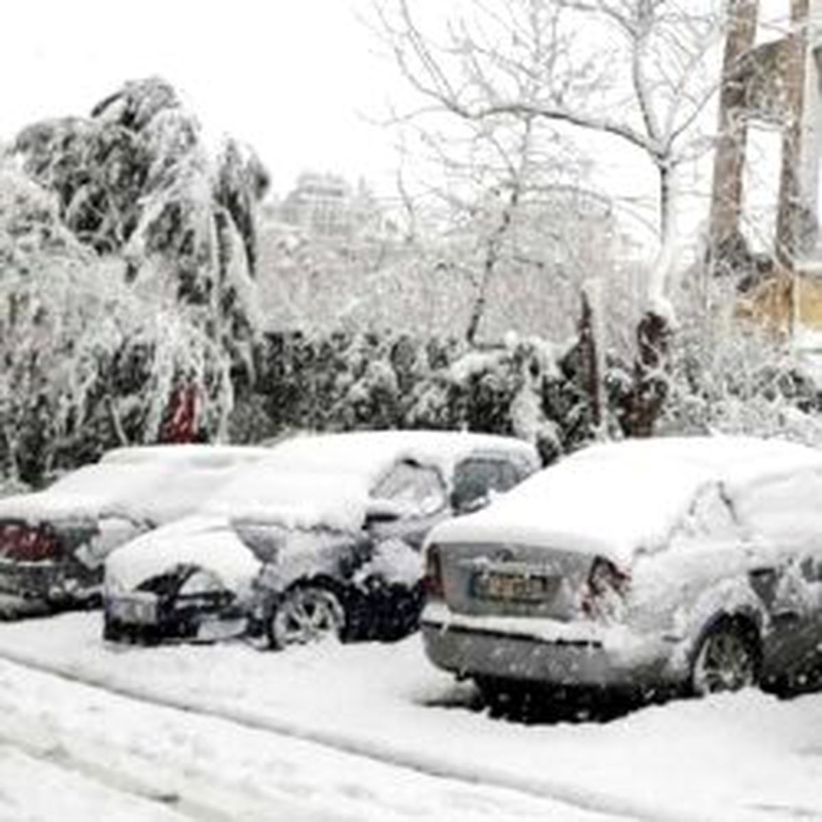 Antakya'ya 11 Yıl Sonra Kar Yağdı