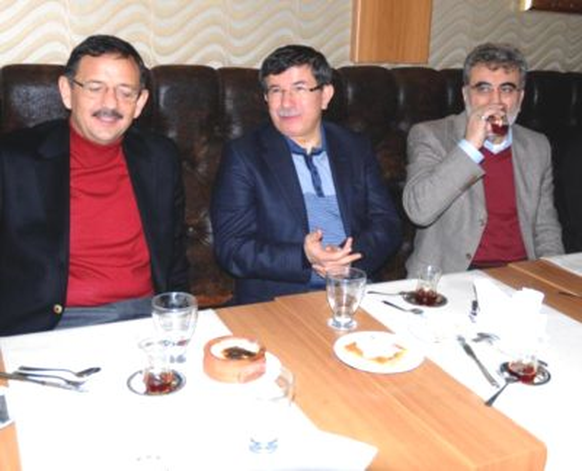 Bakanlar Namaz Sonrası Çorbacıda Ek Haber (1)