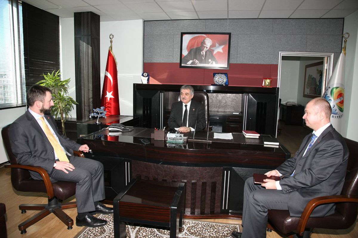 Çek Cumhurbaşkanı Adana\'ya Gelecek
