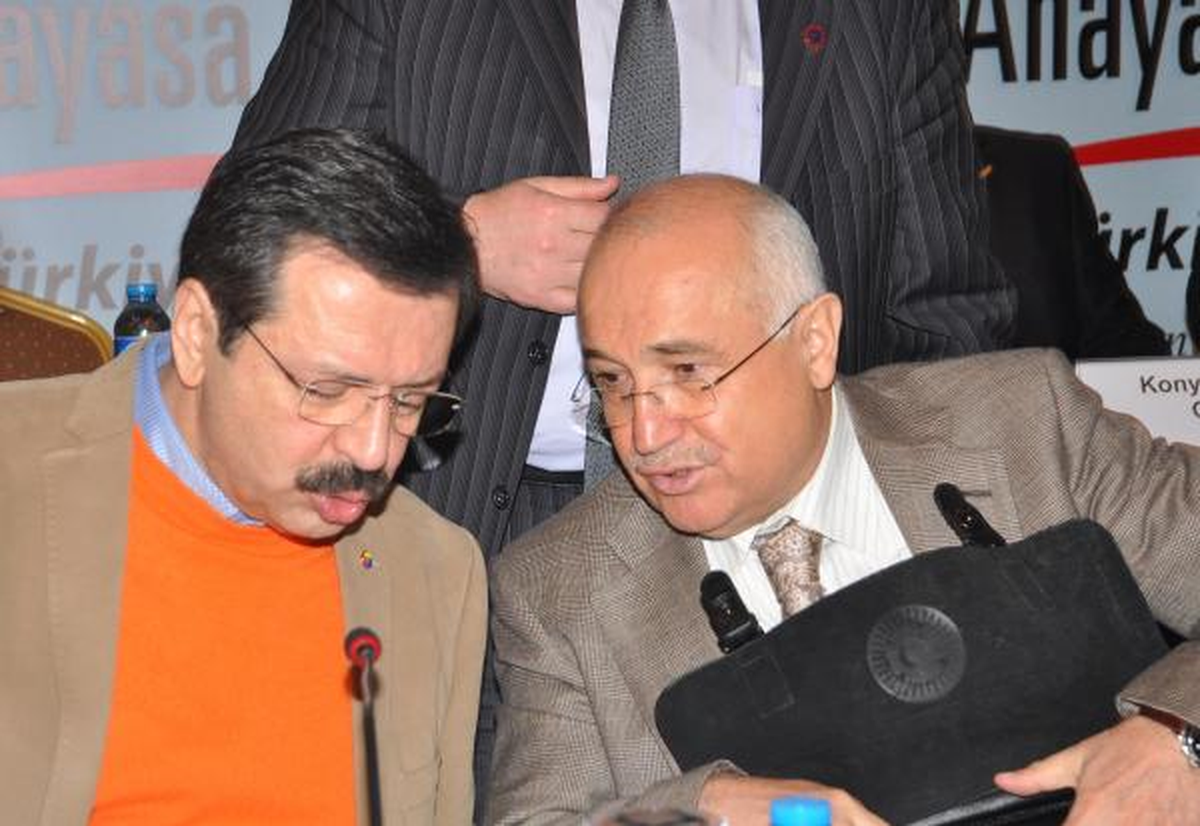 Cemil Çiçek: Bu Anayasanın Türkiye'yi Geleceğe Taşımasına İmkanı Yok