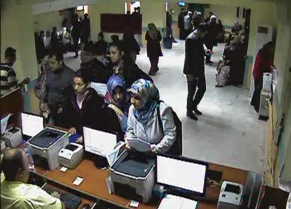 Cepçi Kadın Kameralara Yakalandı