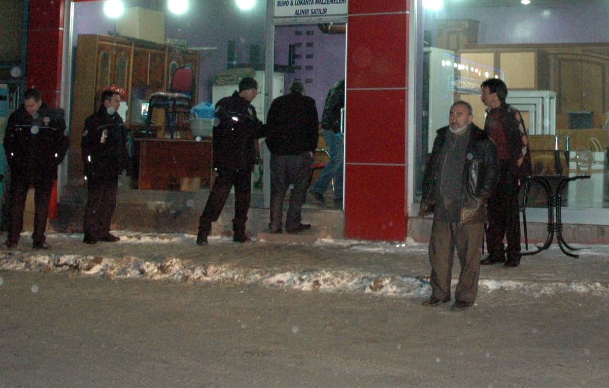 Erzurum\'da Silahlı Saldırı: 2 Yaralı