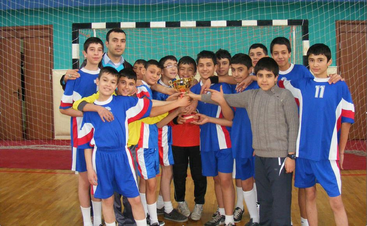 Hentbolde Yunus Emre İlköğretim Şampiyon