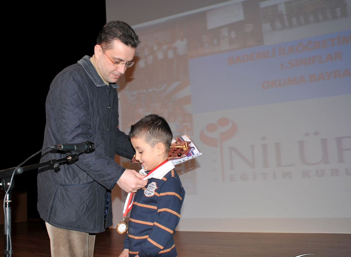 Nilüferli Okuma Şampiyonları Madalyalarını Aldı