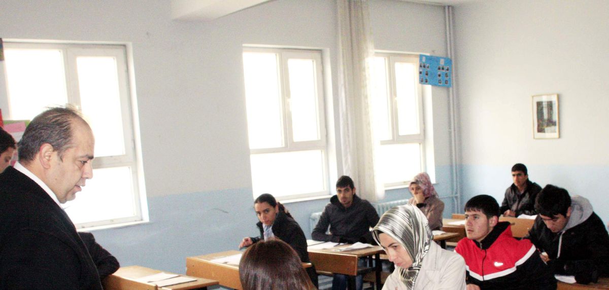 Silvan'da Açıköğretim Lisesi Sınavları Yapıldı