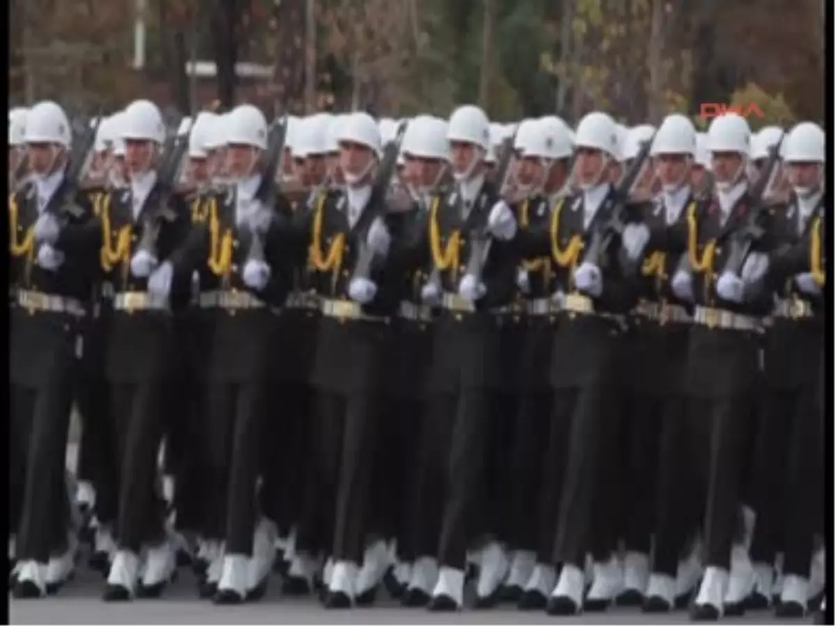 1 Kışlada 2,5 Milyon Askere Cinsel Eğitim Dersi