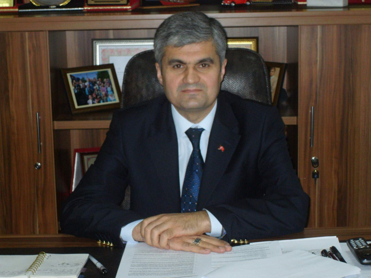 Akpınar, Veda Etti