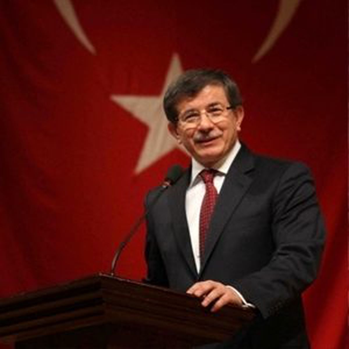 Bakan Davutoğlu: "Fransa Fikir Özgürlüğü Notunda Sınıfta Kalabilir"