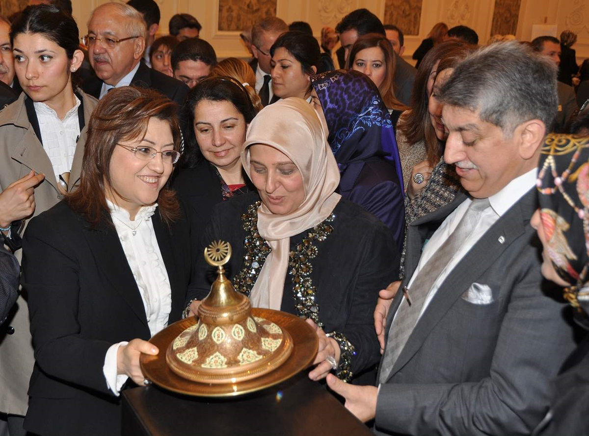 Bakan Fatma Şahin'in Açtığı Kermes Büyük İlgi Gördü