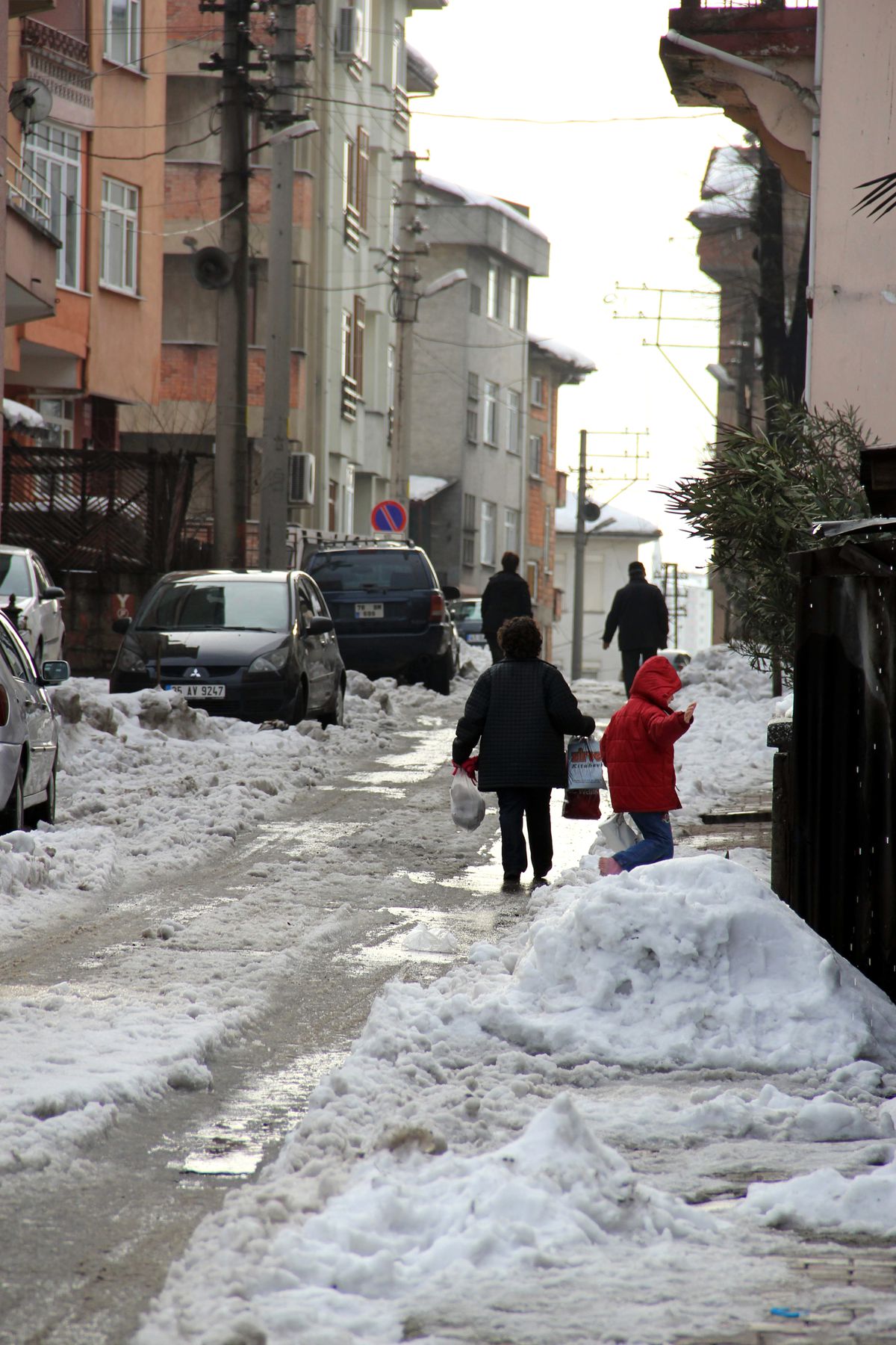 Bartın\'da Kapanan Köy Yolları Ulaşıma Açıldı