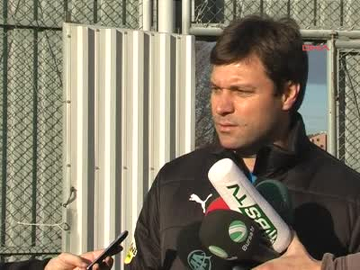 Bursaspor Teknik Direktörü Sağlam."Dileğimiz Bu Hakem Hatalarının Hepsinin İyi Niyetle Yapılmış...