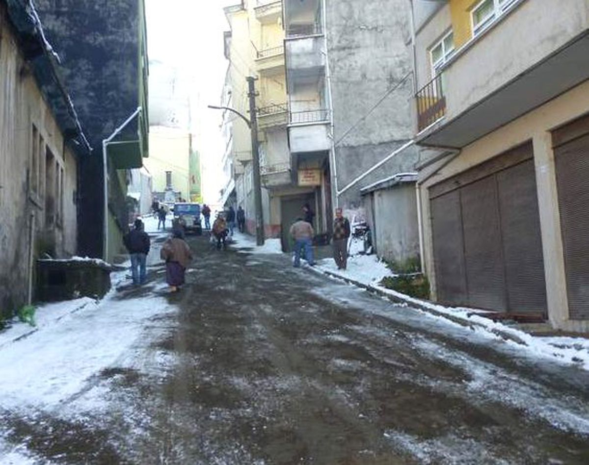 Buzlanmaya Karşı Kumlama Çalışması