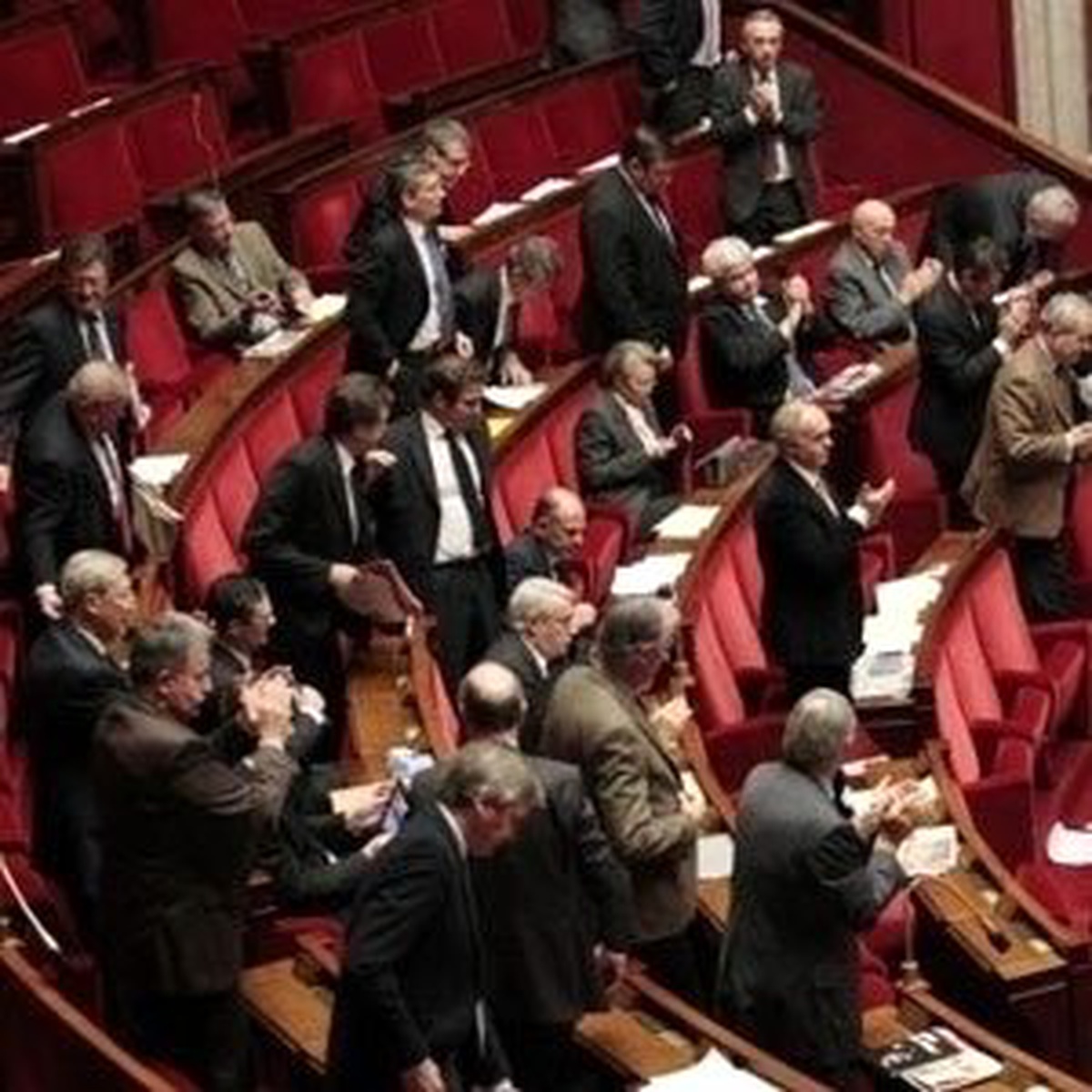 Ermeniler Senato Önünde İnkar Yasasının Kabul Edilmesini Talep Ediyor