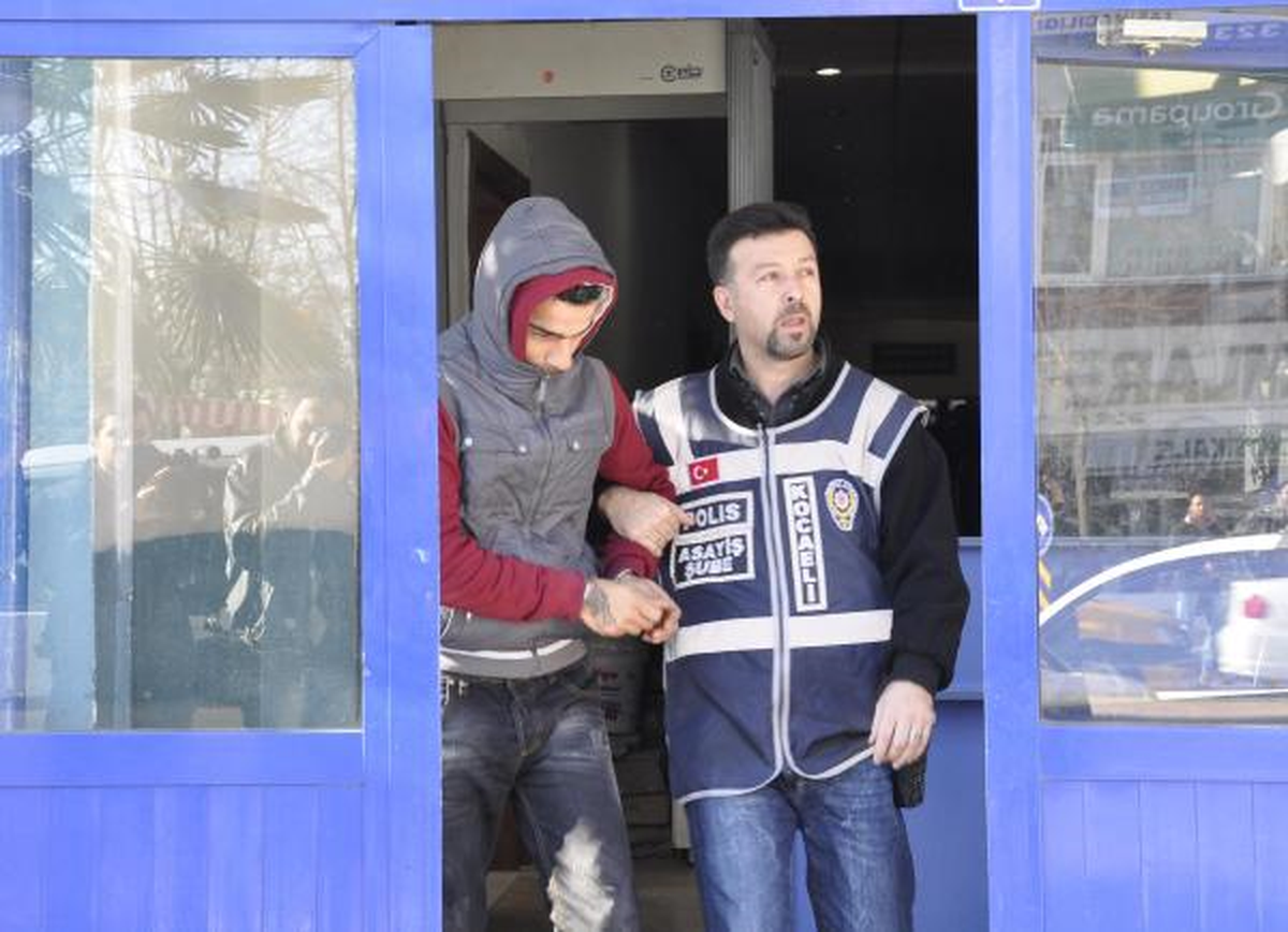 İstanbul, Kocaeli ve Sakarya\'yı Bezdiren 3 Hırsız Yakalandı