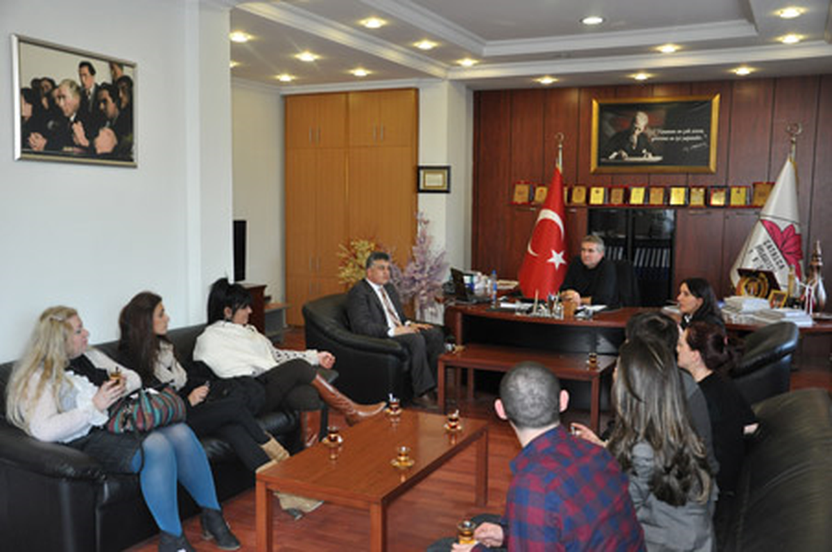 Kara'nın Yurt Dışından Meslektaşları