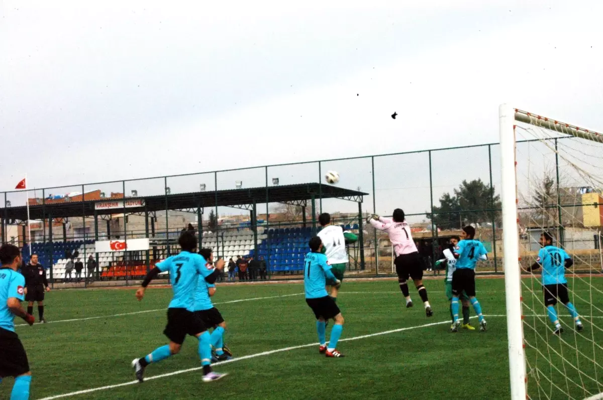 Karaköprü Belediyespor, Viranşehirbaşaksporu 6-0 Yendi