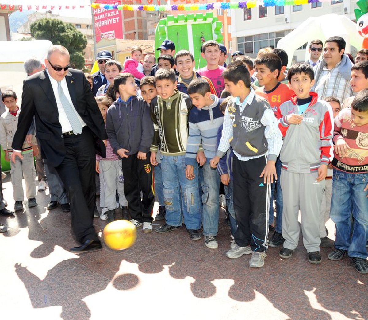 Karneni Getir Lunapark Biletini Götür