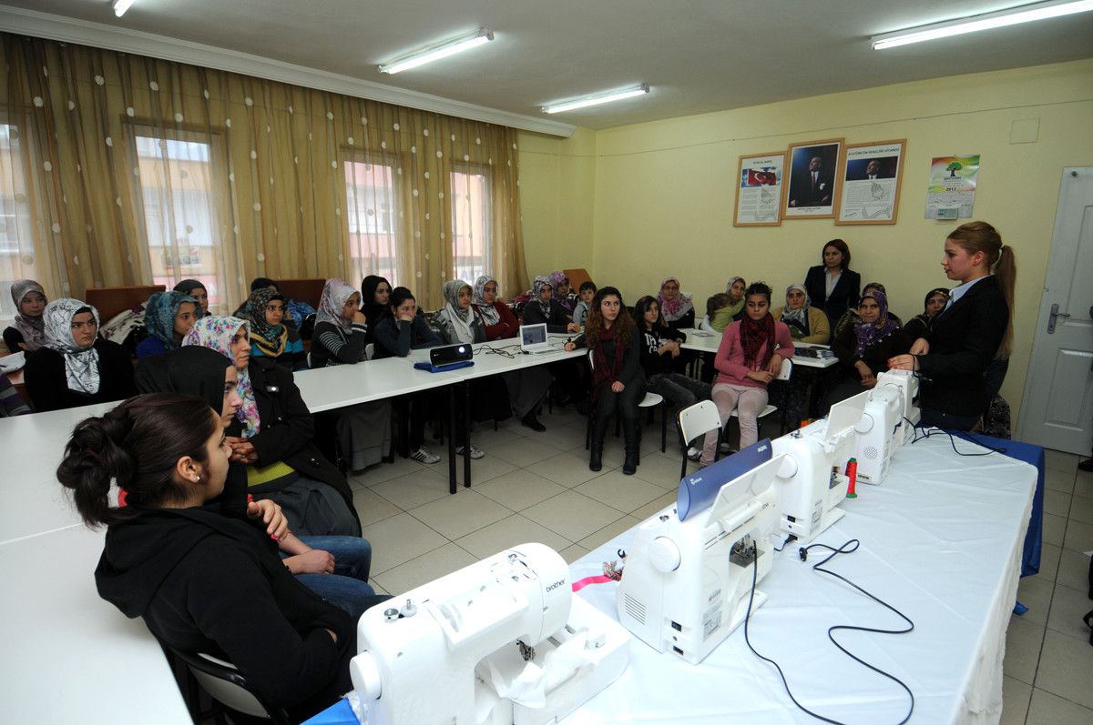 Kurs Gören Bayanlara Son Teknoloji Bilgiler
