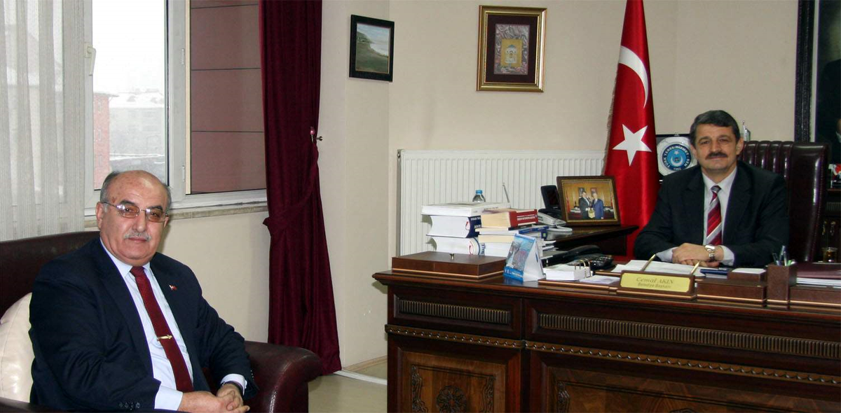 Milli Eğitim Müdürü, Belediye Başkanını Ziyaret Etti
