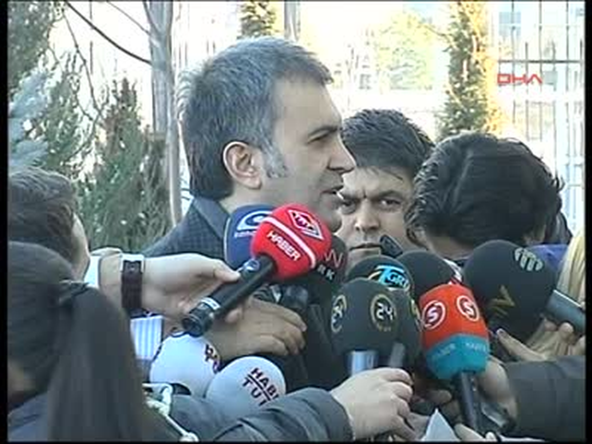 Ömer Çelik 'Sarkozy, Fransa'yı Bastille Hapishanesi'ne Getirmeye Çalışıyor'