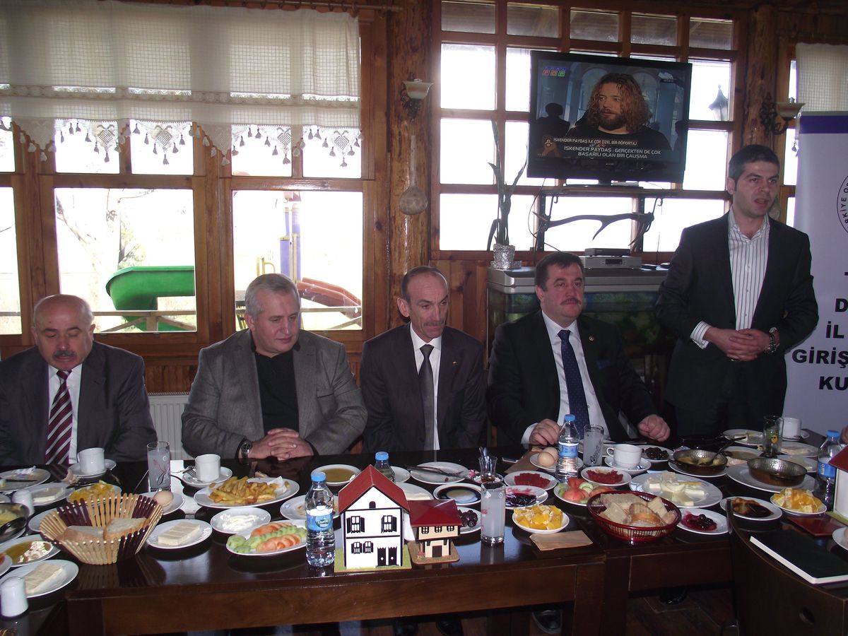 TOBB Genç Girişimcileri Milletvekilleri ile Bir Araya Geldi
