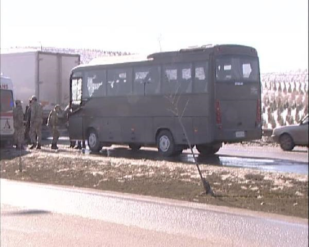 Tören Mangasını Taşıyan Askeri Araçlar Kaza Yaptı (1)