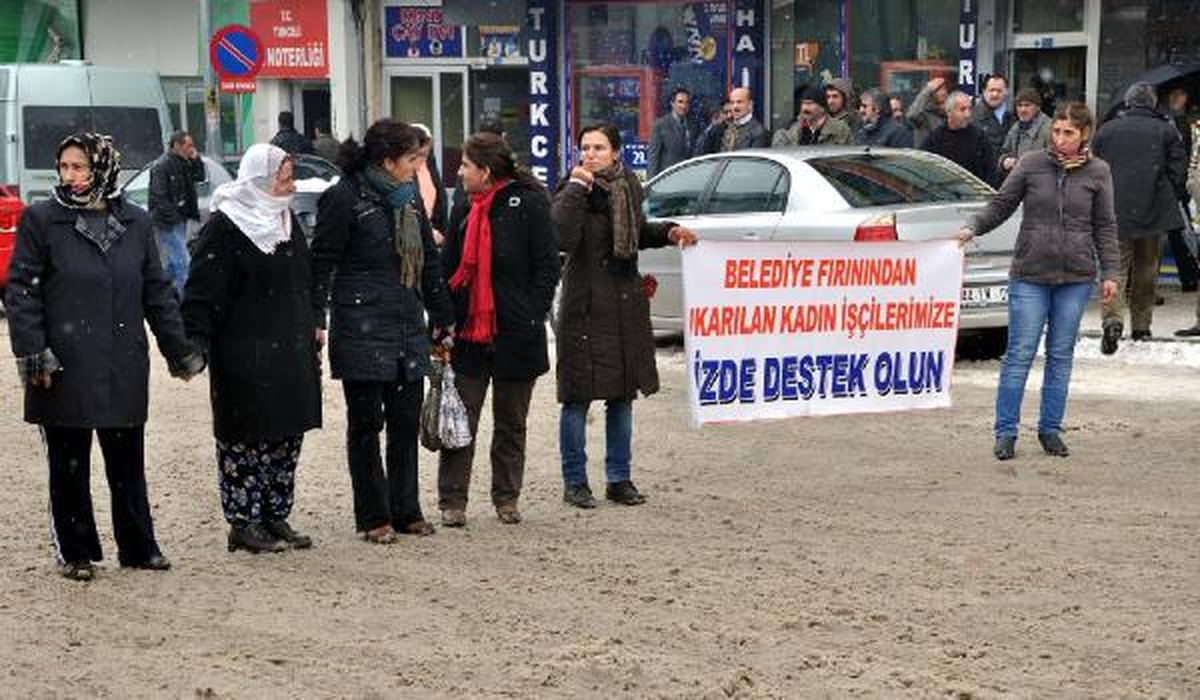 Tunceli\'de İşsiz Kalan Kadınlar Eylem Yaptı