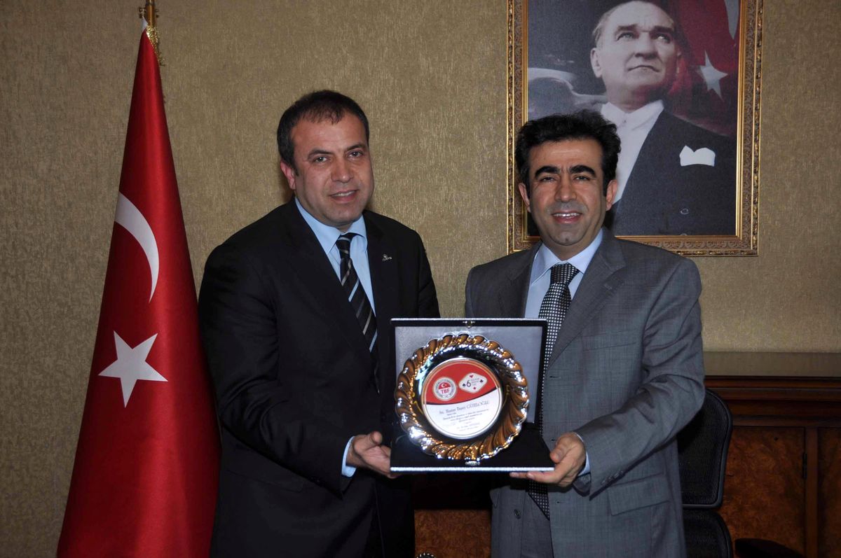 Antalyalı'da Vali Güzeloğlu'na Ziyaret