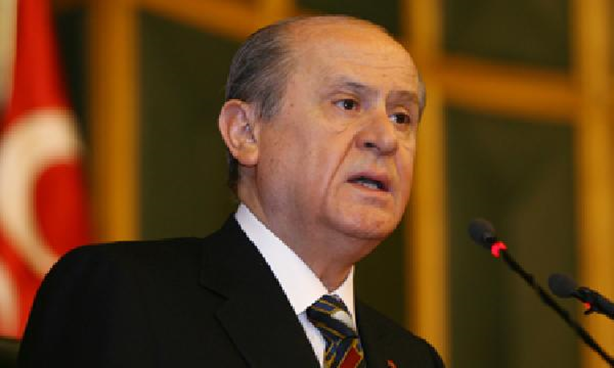 Bahçeli : Dersim İsyanına 'Katliam' Diyen Başbakan'ın Soykırım İddialarıyla Mücadele Etmesi Zor