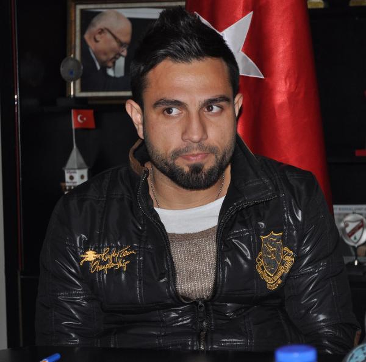 Boluspor Antalyasporlu Kenan Özer\'i Transfer Etti