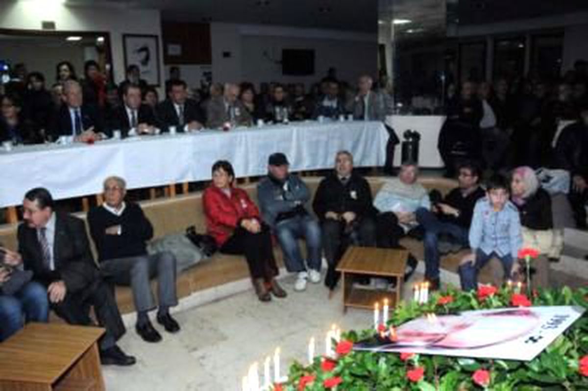 Çanakkale Uğur Mumcu'yu Unutmadı