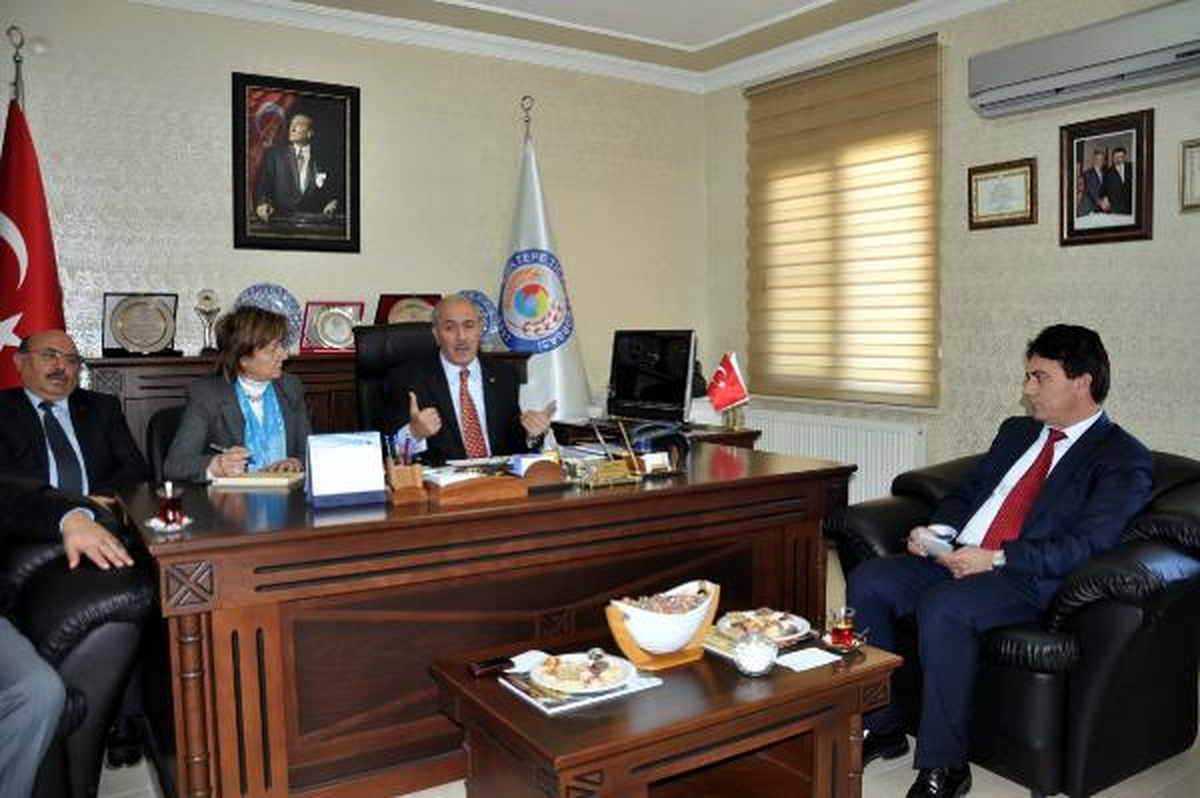 CHP Heyeti, Mardin'de STK'ları Dinledi