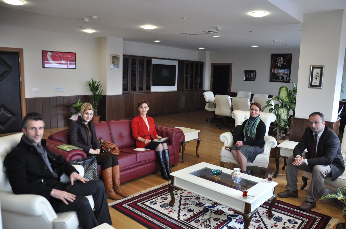 Düzce Kafkas Derneği\'nden Rektör Şerifoğlu\'na Ziyaret