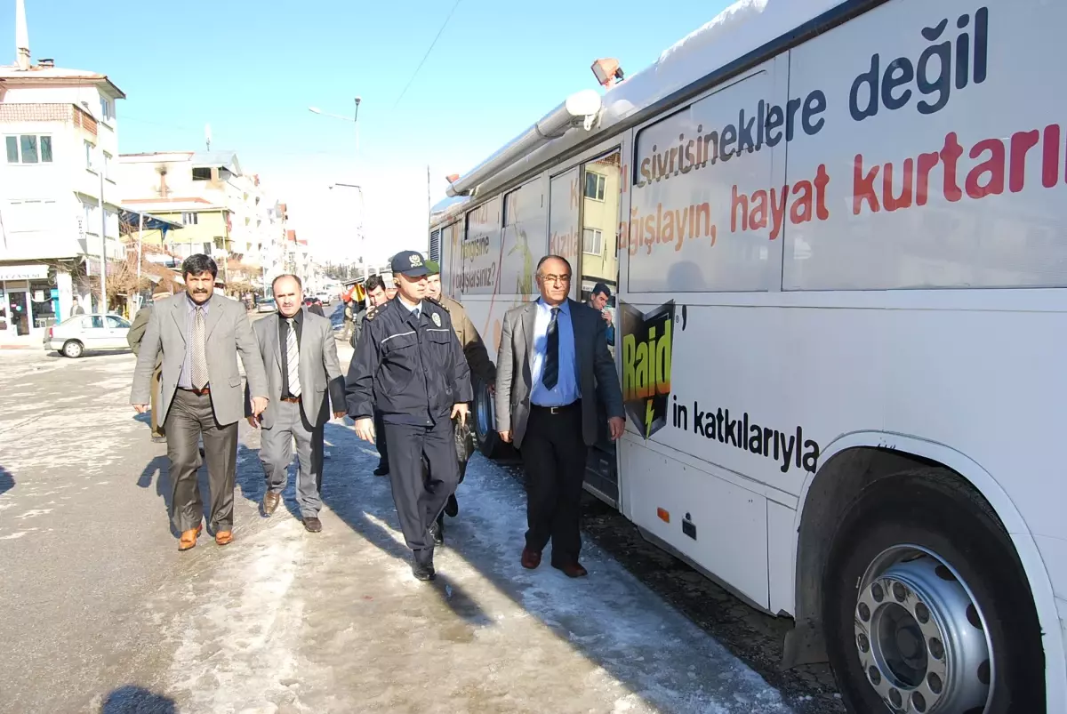 Eşme'de Kan Bağışı Kampanyası