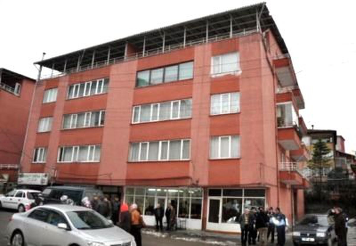 Hasarlı Apartmana Tahliye Kararı