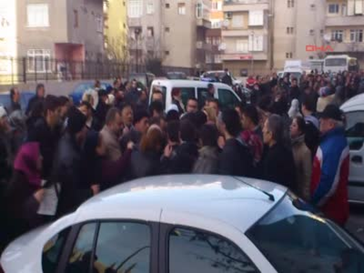 Kaymakamlık Binasında "Sıra Numarası" İzdihamı