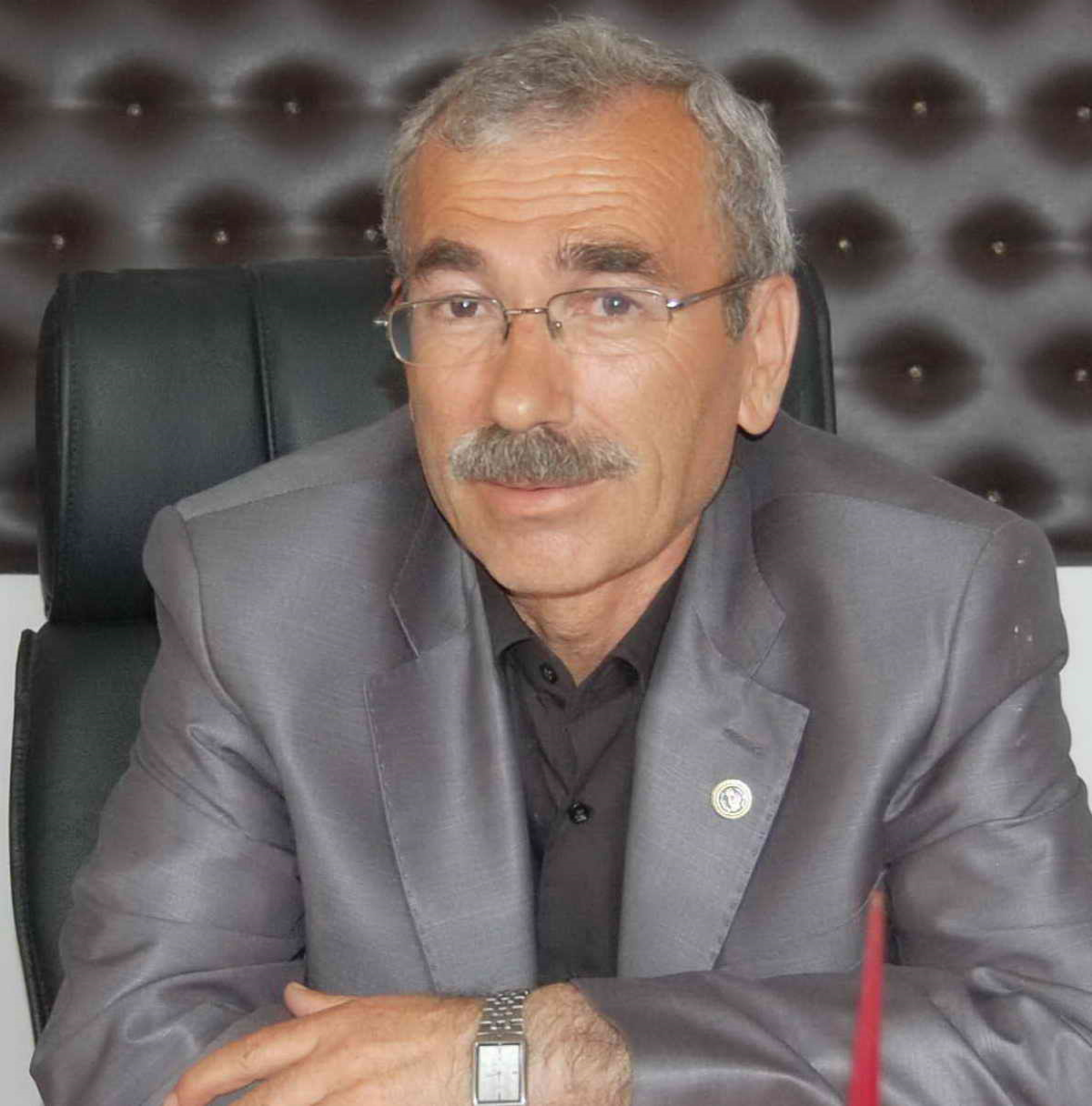 Küpesiz Hayvana Geçit Yok