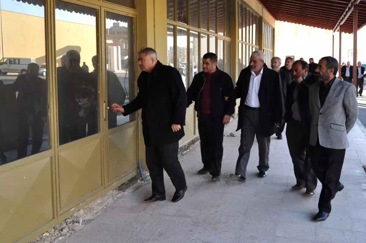 Nizip'te Yeni Fıstık Hali Dükkanları Satışa Çıkarılıyor