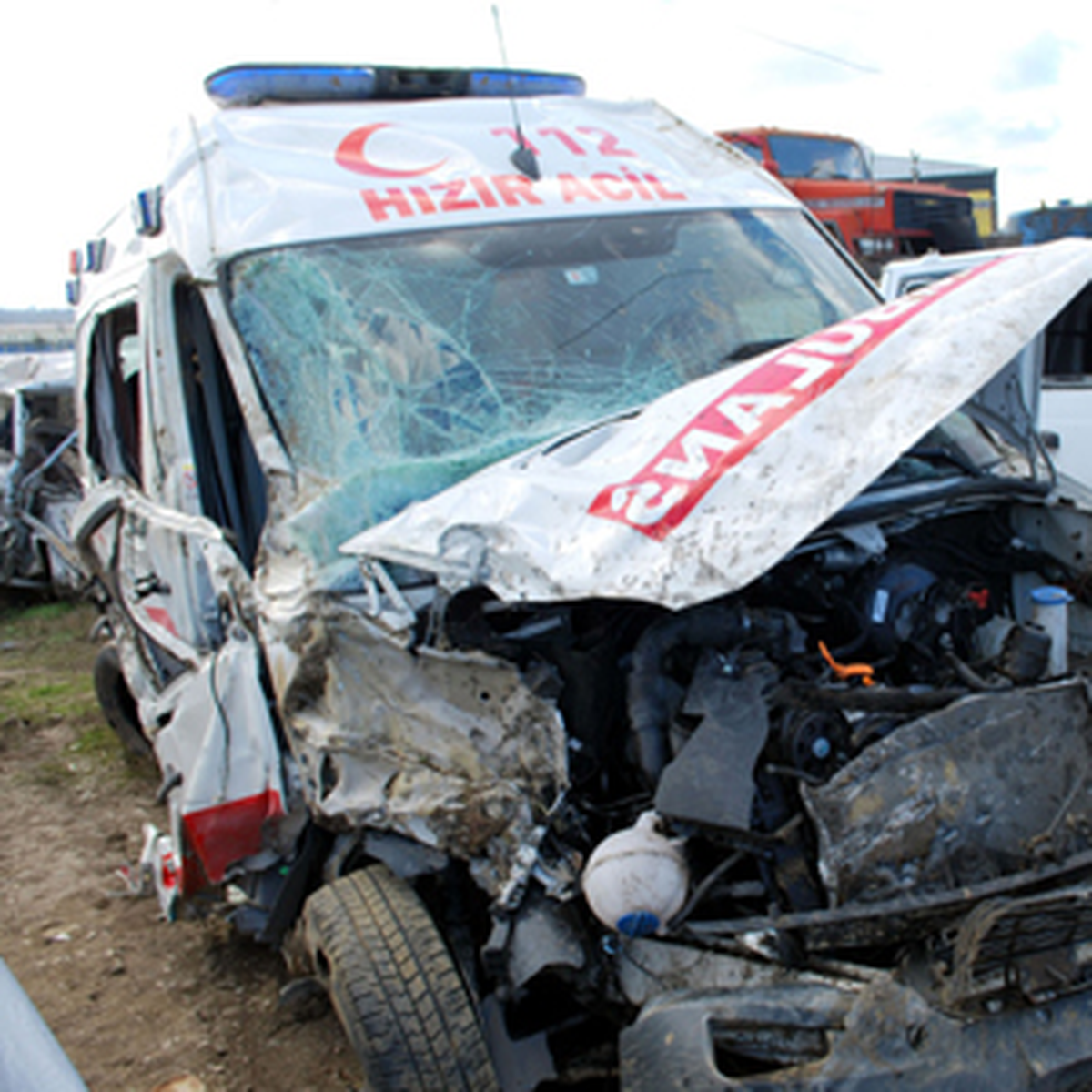 Ordu'da Hasta Taşıyan Ambulans Devrildi: 2 Ölü, 4 Yaralı