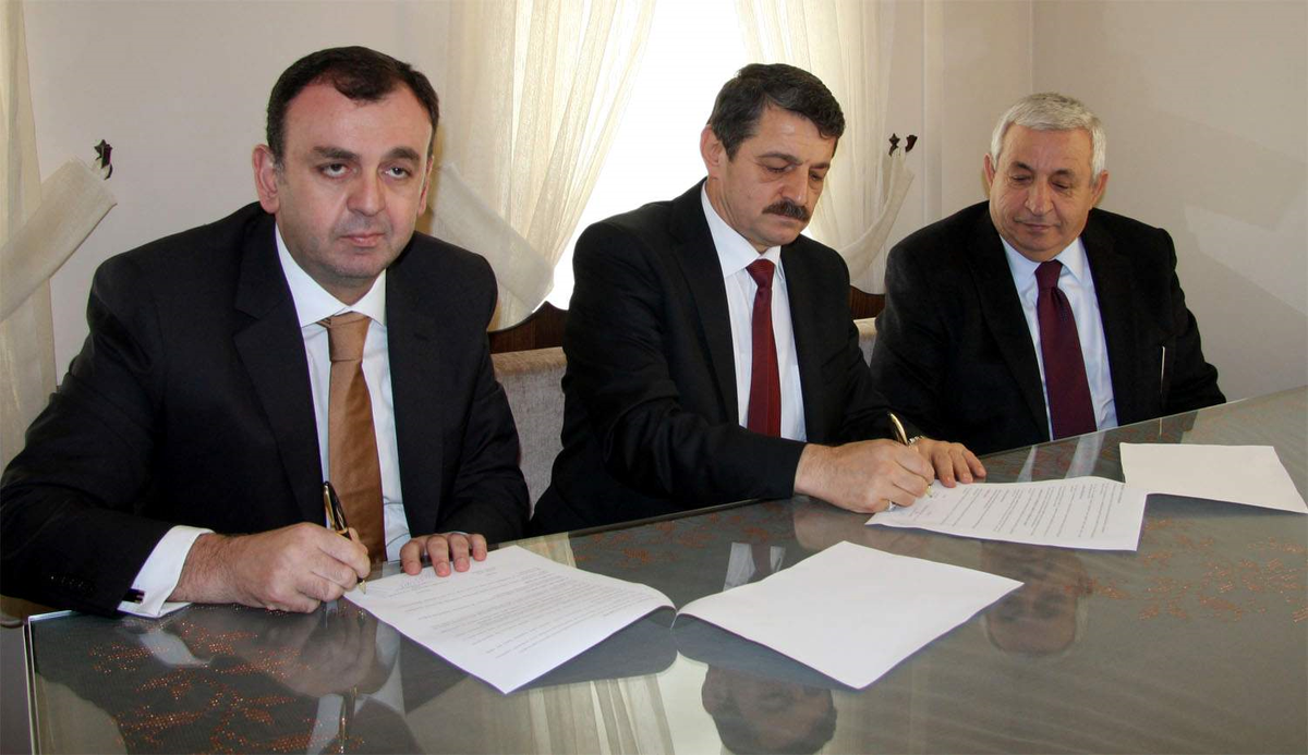 Pelenkoğlu Üst Geçit İçin İmzayı Attı